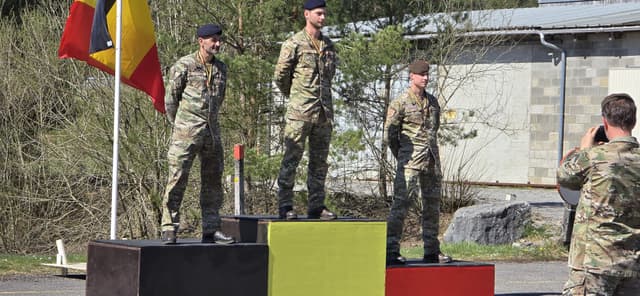 1744005438159_blurred