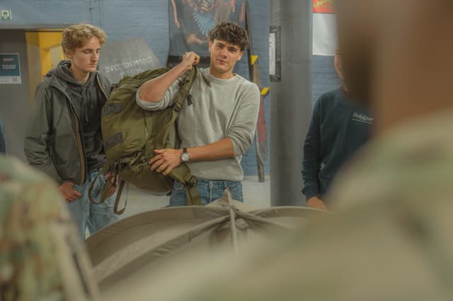 1761748774261-f3058f17-df9a-4e0f-8351-2e0c2a6c8e7e