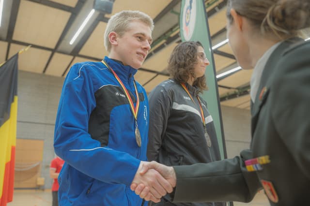 1764678324210-5afee549-257b-4af9-a484-7f5697875b87